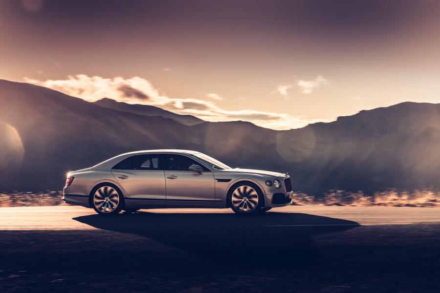  Bentley Flying Spur Blackline 2019 года  (WW) (фото 7 из 40)
